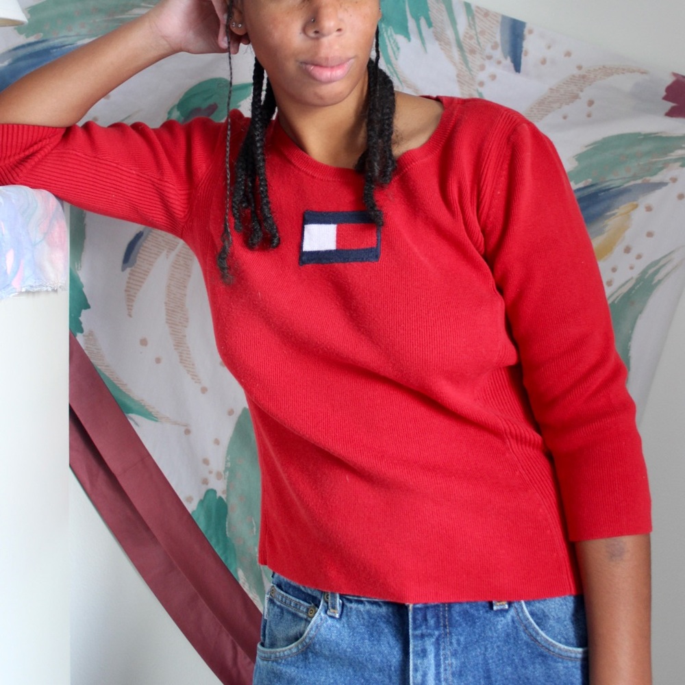 Tommy Sweater Y2K